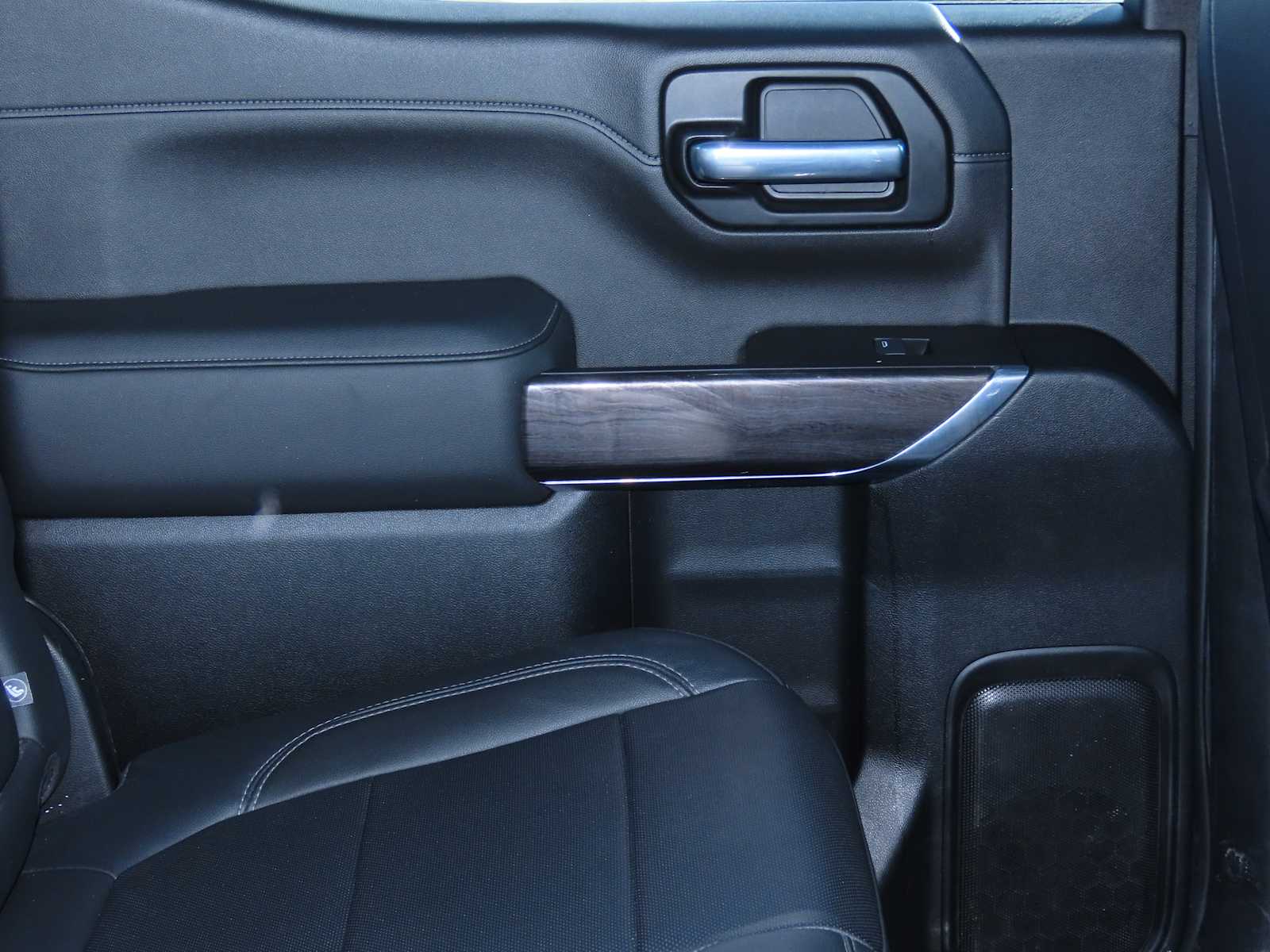 Thumbnail: 2020 Chevrolet Silverado 1500 - 24