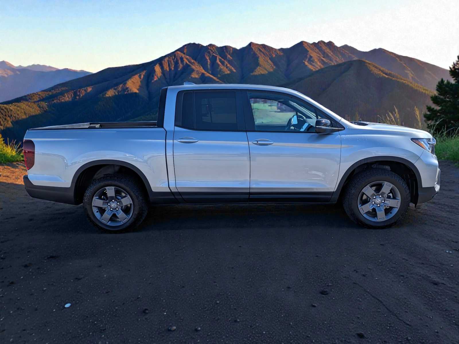 Thumbnail: 2025 Honda Ridgeline - 7