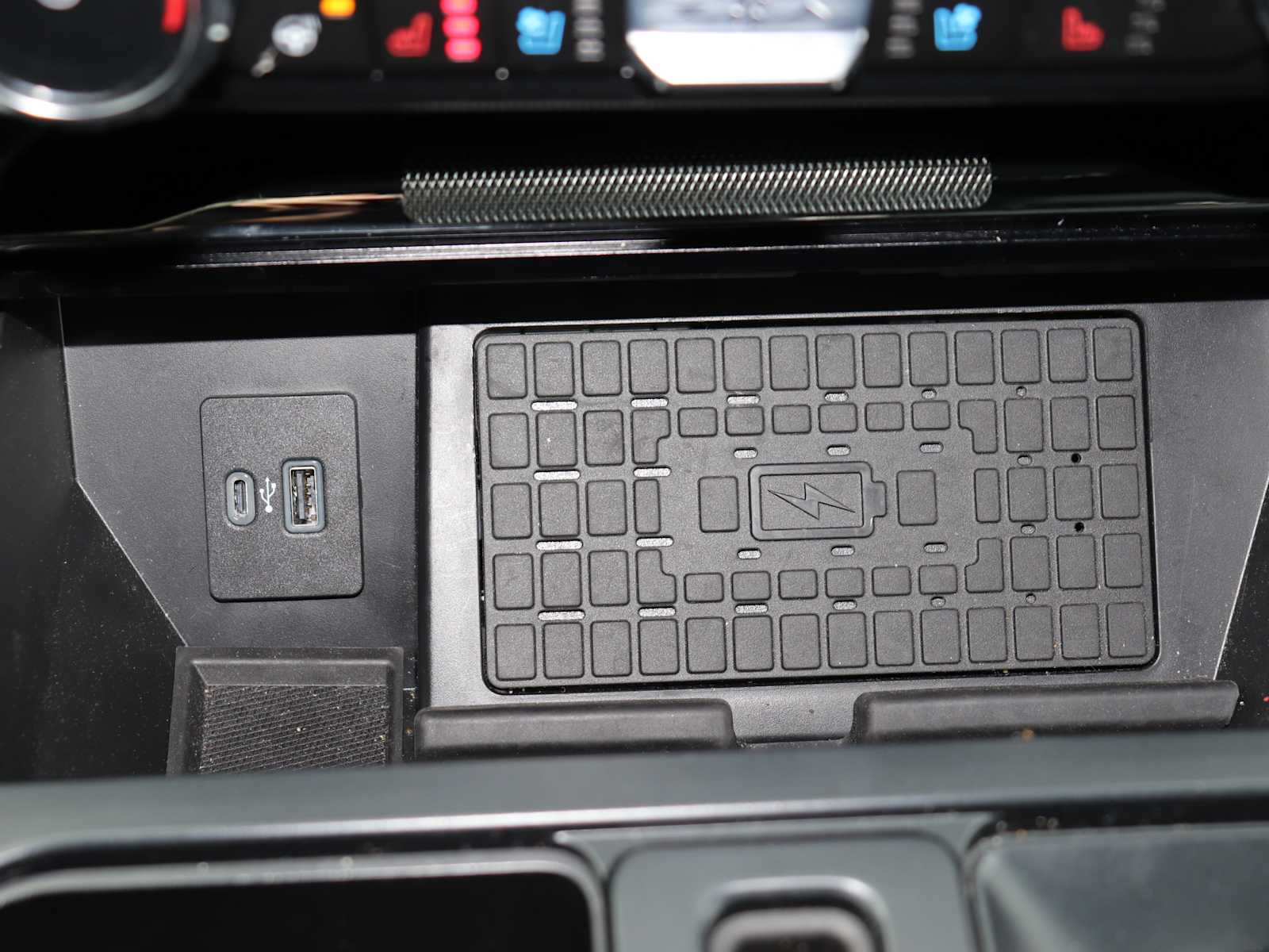 Thumbnail: 2023 Ford F-150 - 32