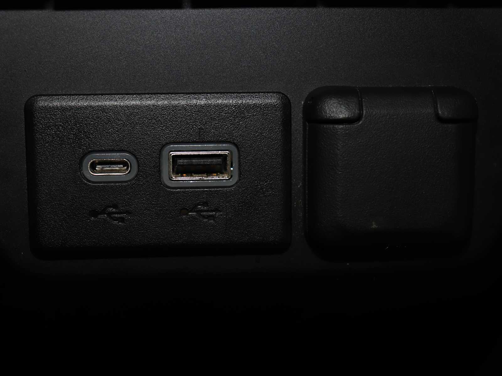 Thumbnail: 2020 Chevrolet Silverado 1500 - 39