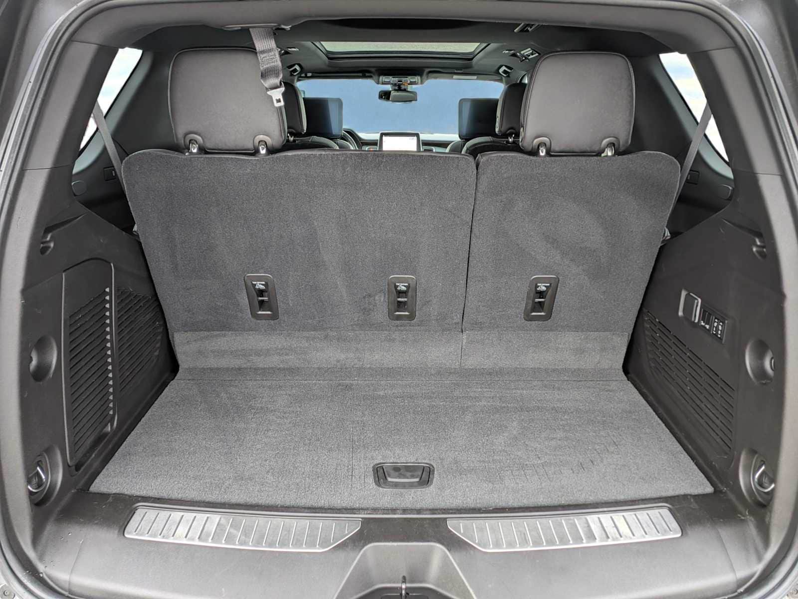 Thumbnail: 2021 Chevrolet Tahoe - 38