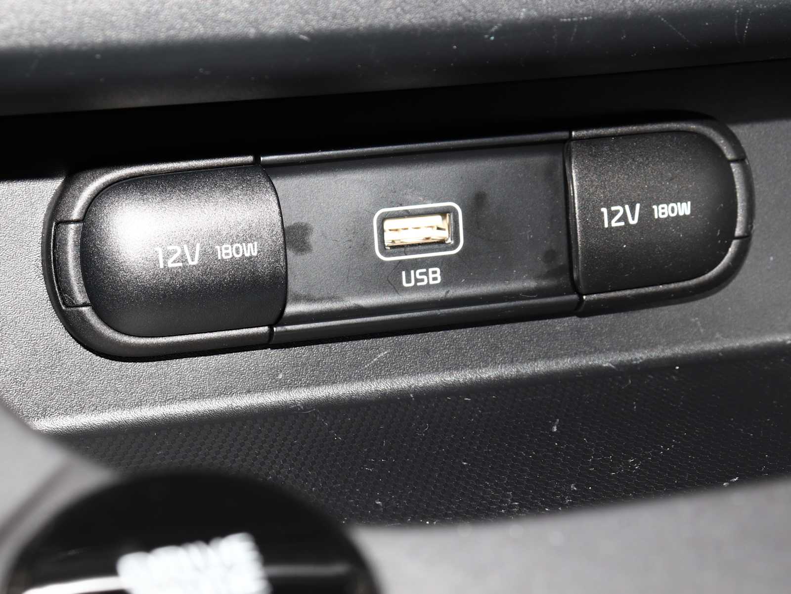 Thumbnail: 2023 Kia Seltos - 36