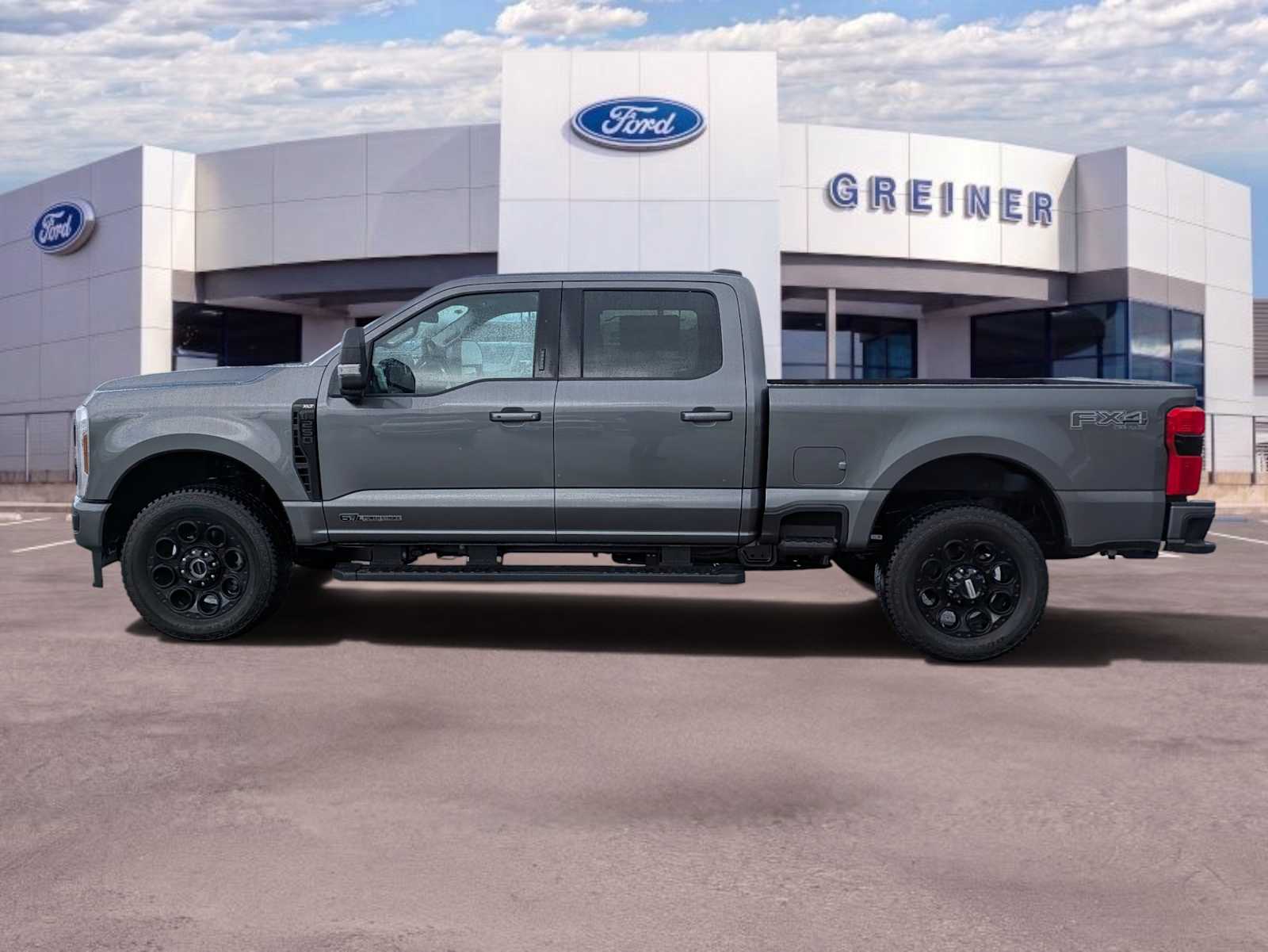 2026 Ford F-250 Super Duty XLT - Photo 3