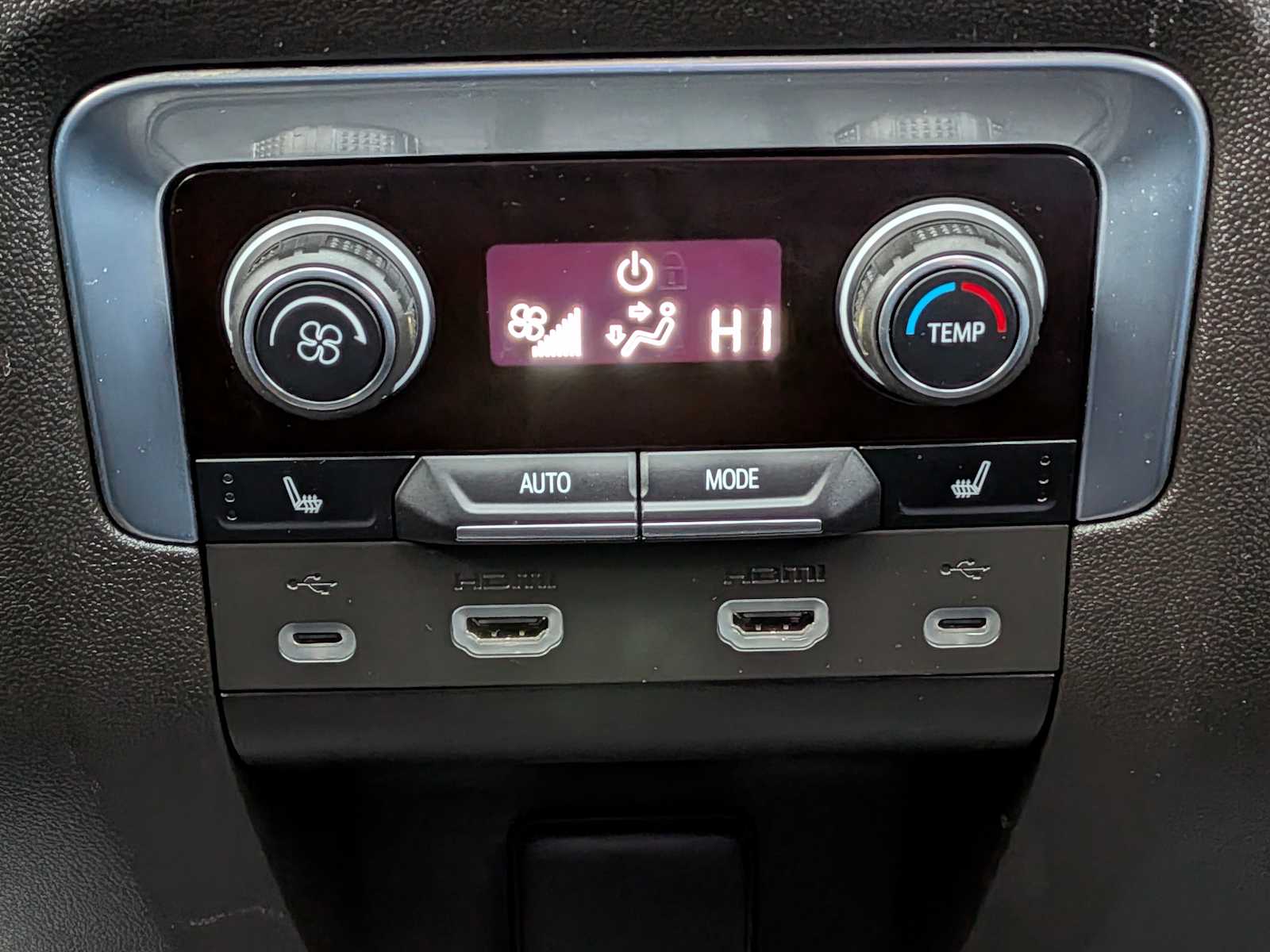 Thumbnail: 2021 Chevrolet Tahoe - 27