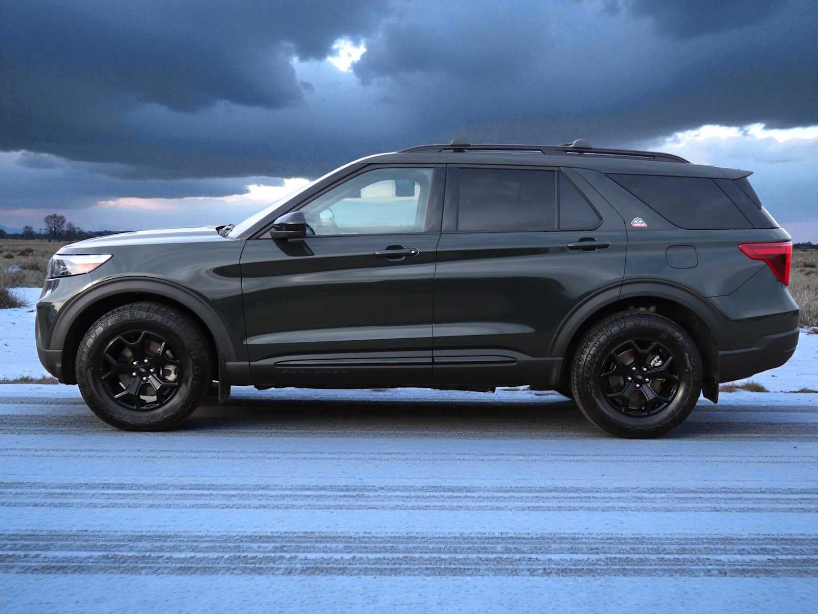 Thumbnail: 2023 Ford Explorer - 3