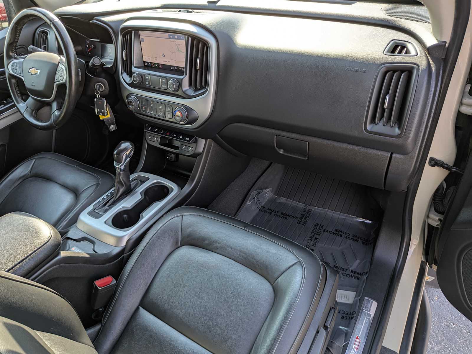 Thumbnail: 2022 Chevrolet Colorado - 24