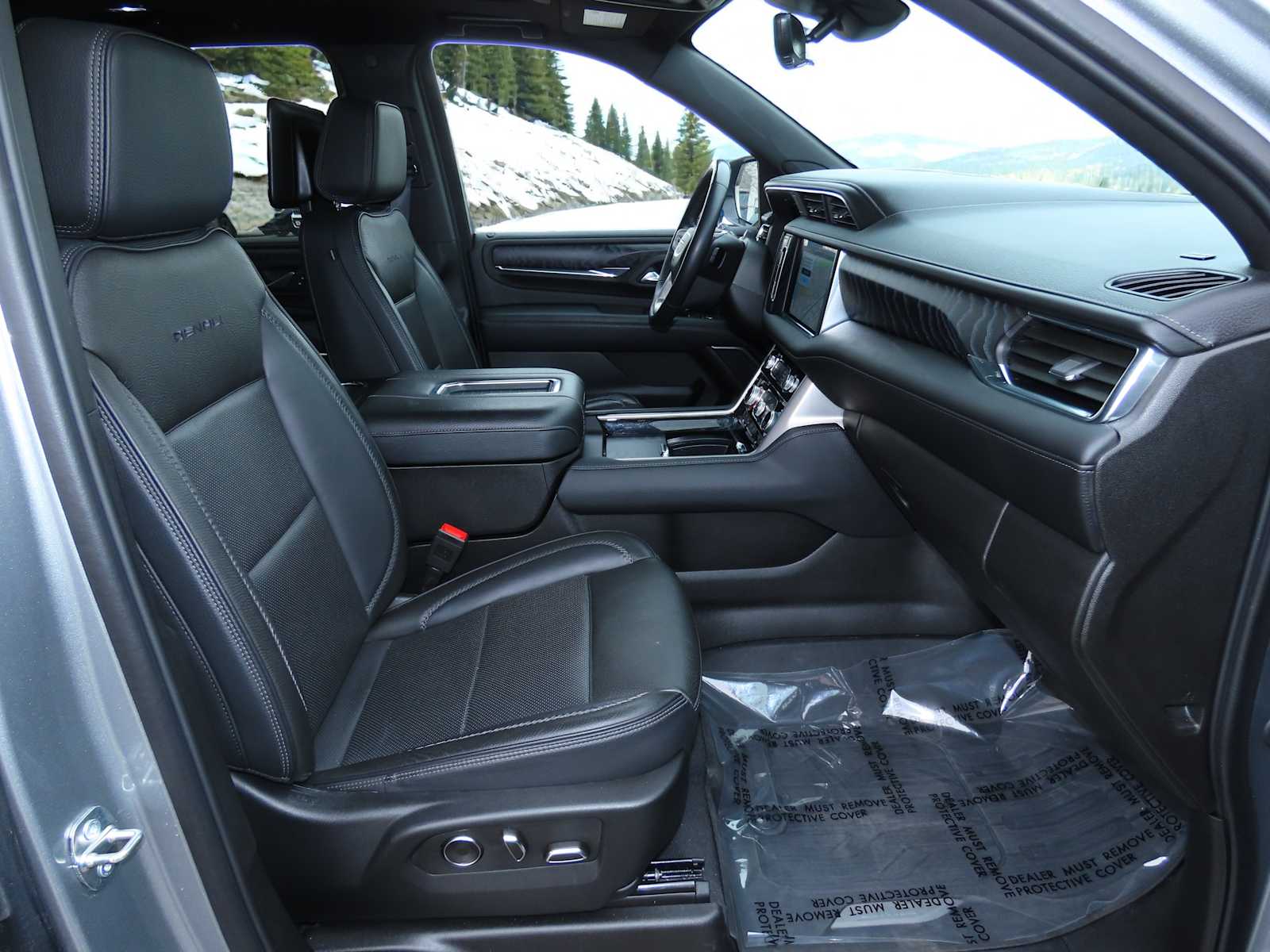 Thumbnail: 2023 GMC Yukon XL - 20