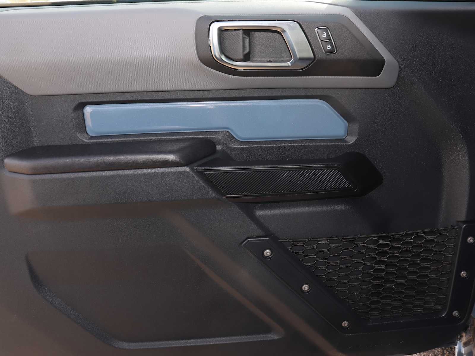 Thumbnail: 2024 Ford Bronco - 17