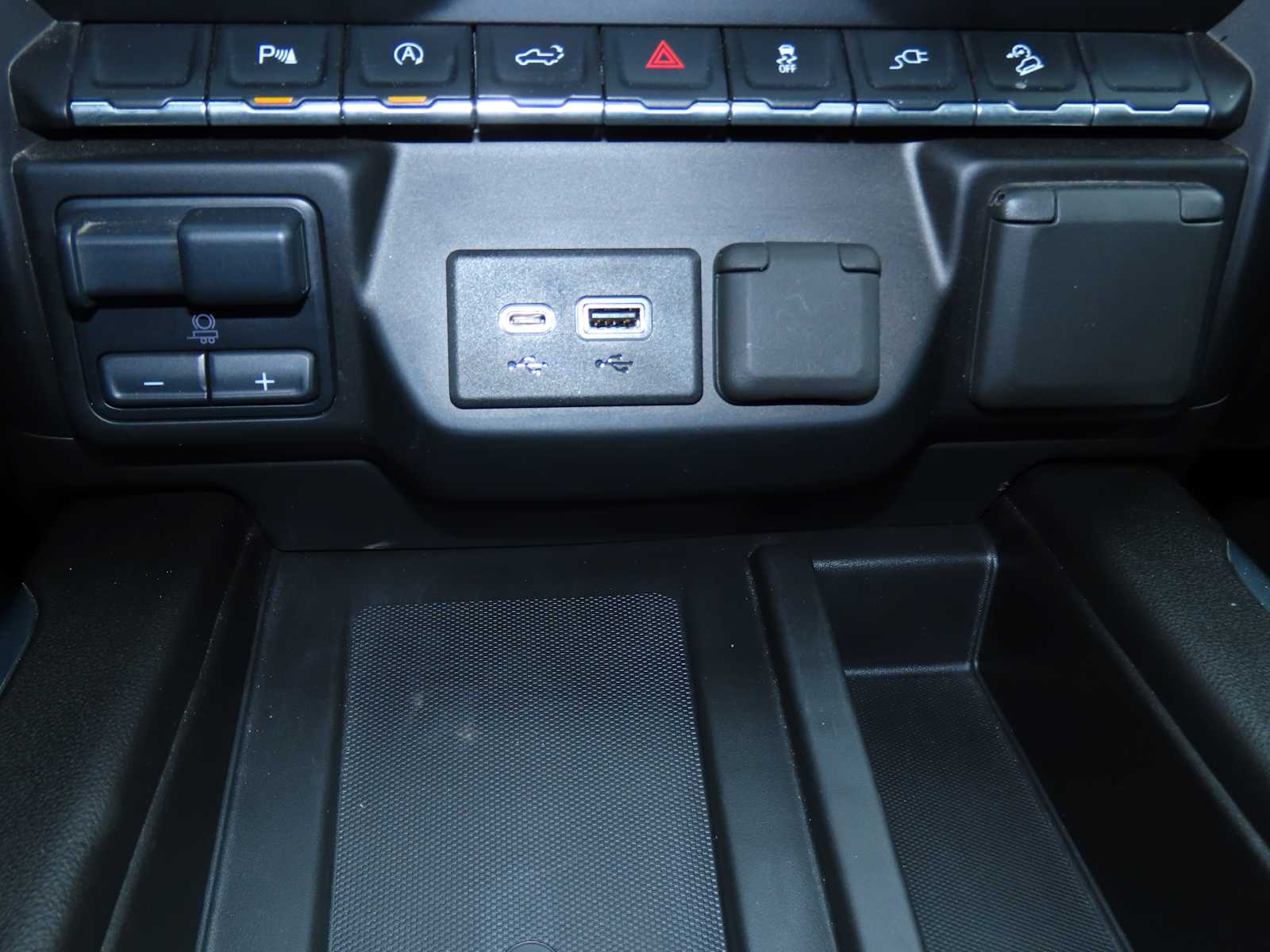 Thumbnail: 2020 GMC Sierra 1500 - 33