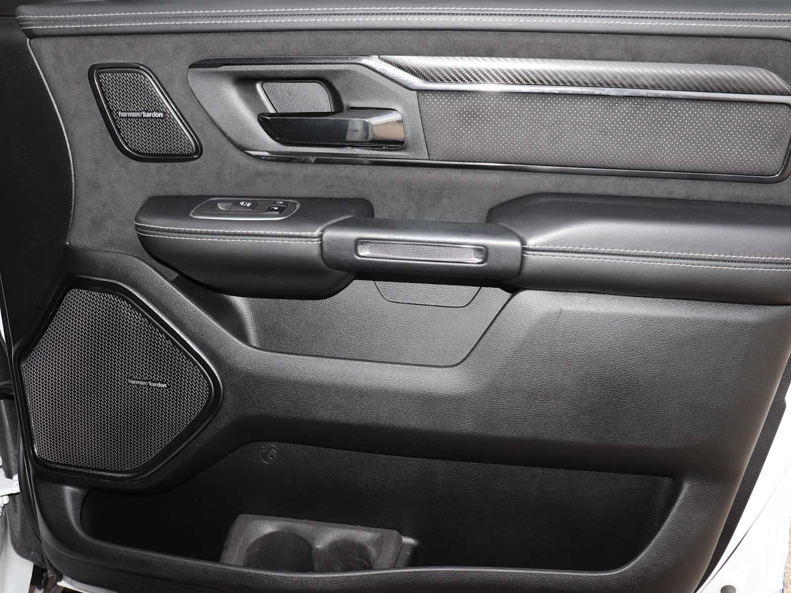 Thumbnail: 2022 RAM 1500 - 22