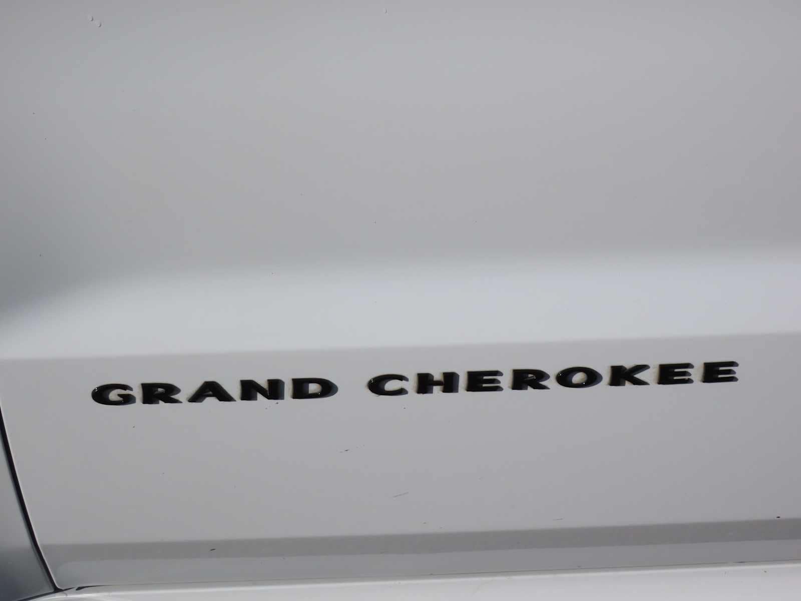 Thumbnail: 2013 Jeep Grand Cherokee - 11