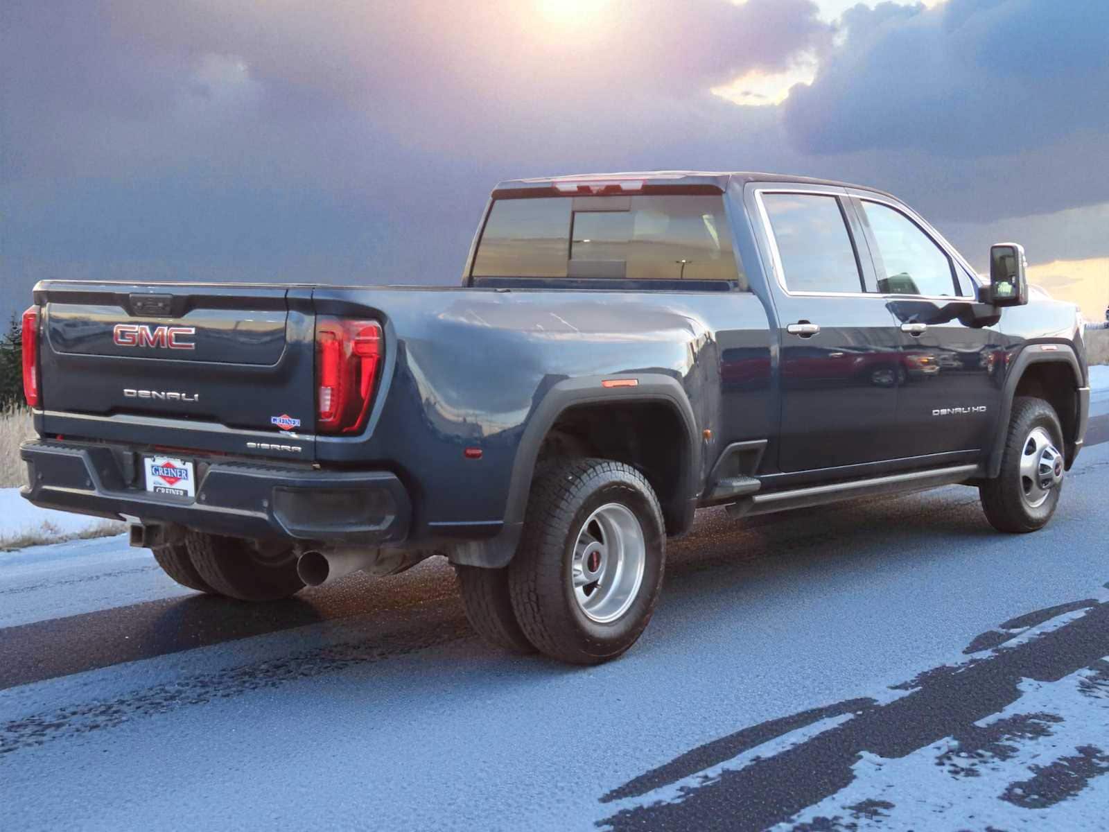 Thumbnail: 2022 GMC Sierra 3500 - 6