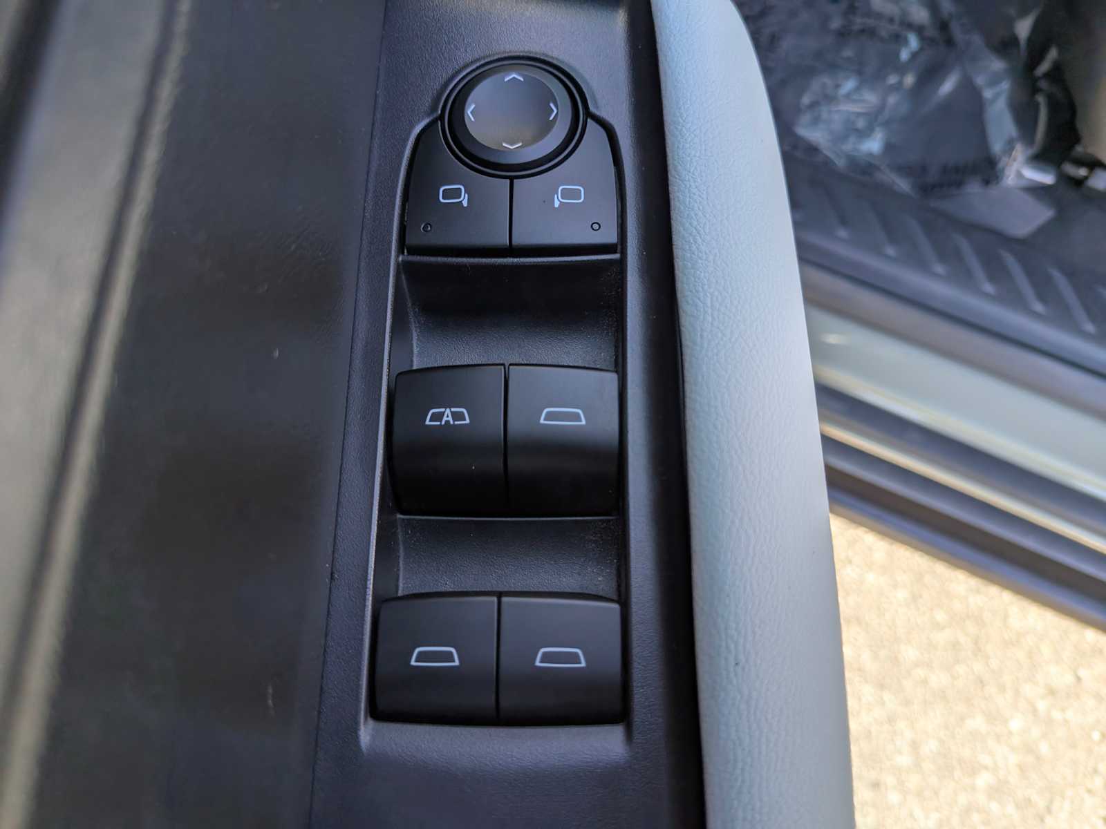 Thumbnail: 2023 GMC Canyon - 21