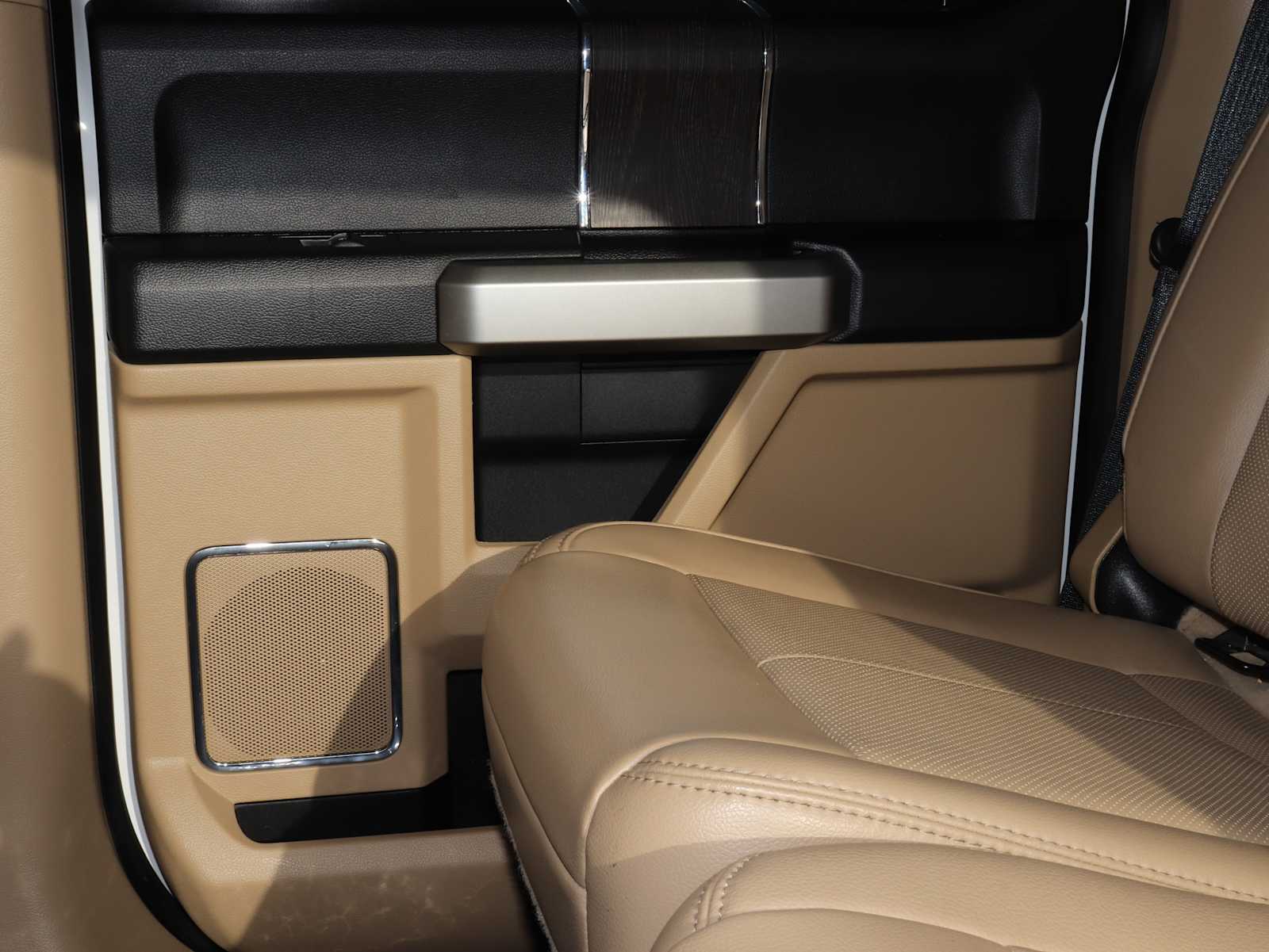 Thumbnail: 2020 Ford Econoline - 24