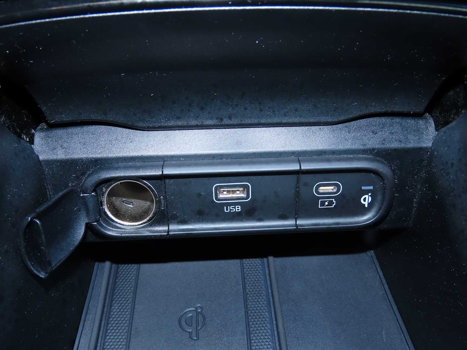 Thumbnail: 2024 Kia Telluride - 31