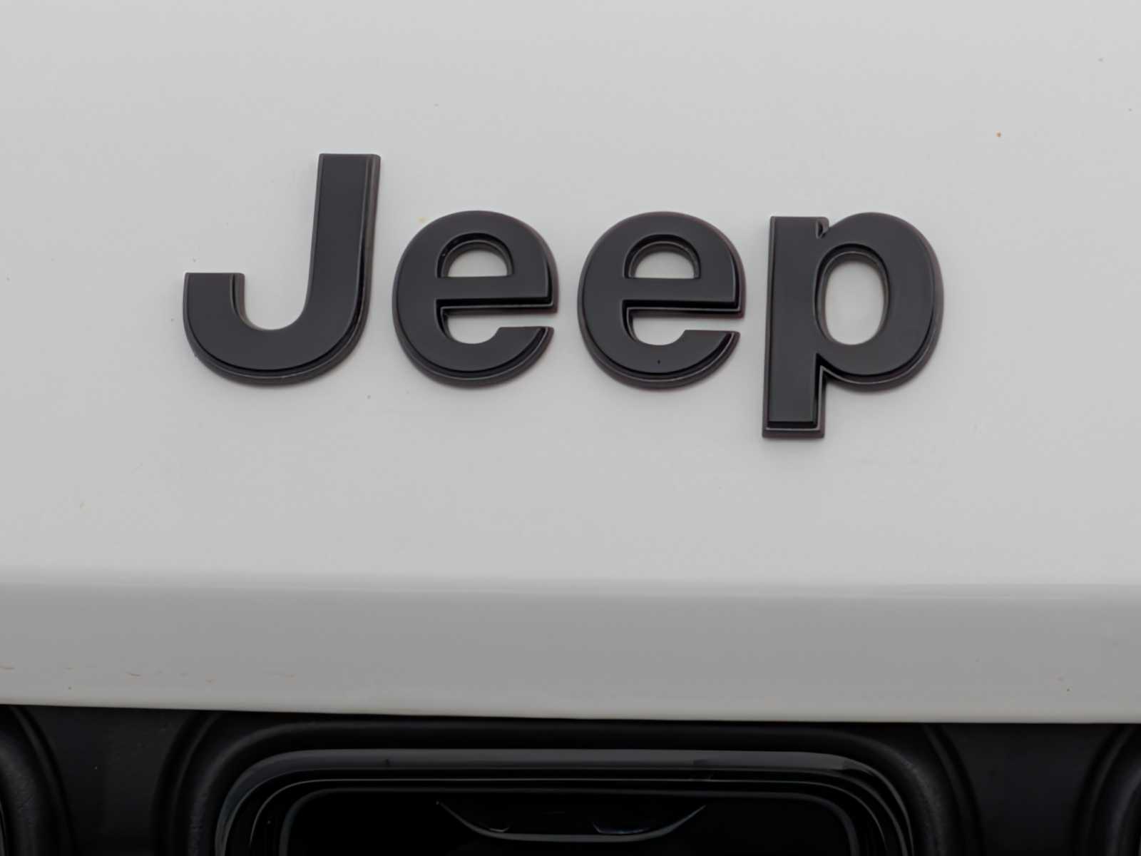 Thumbnail: 2023 Jeep Grand Cherokee - 11