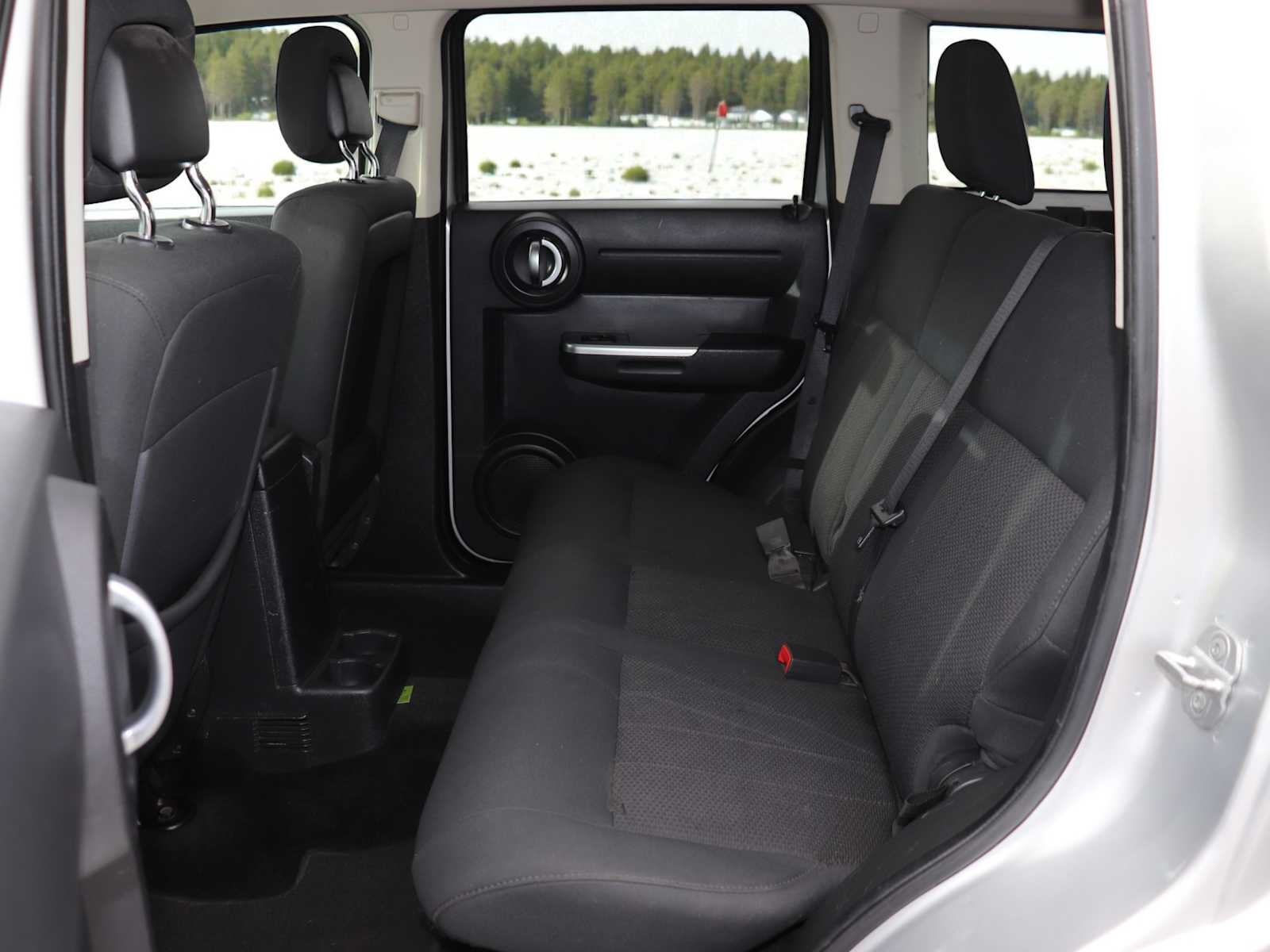 Thumbnail: 2011 Dodge Nitro - 19