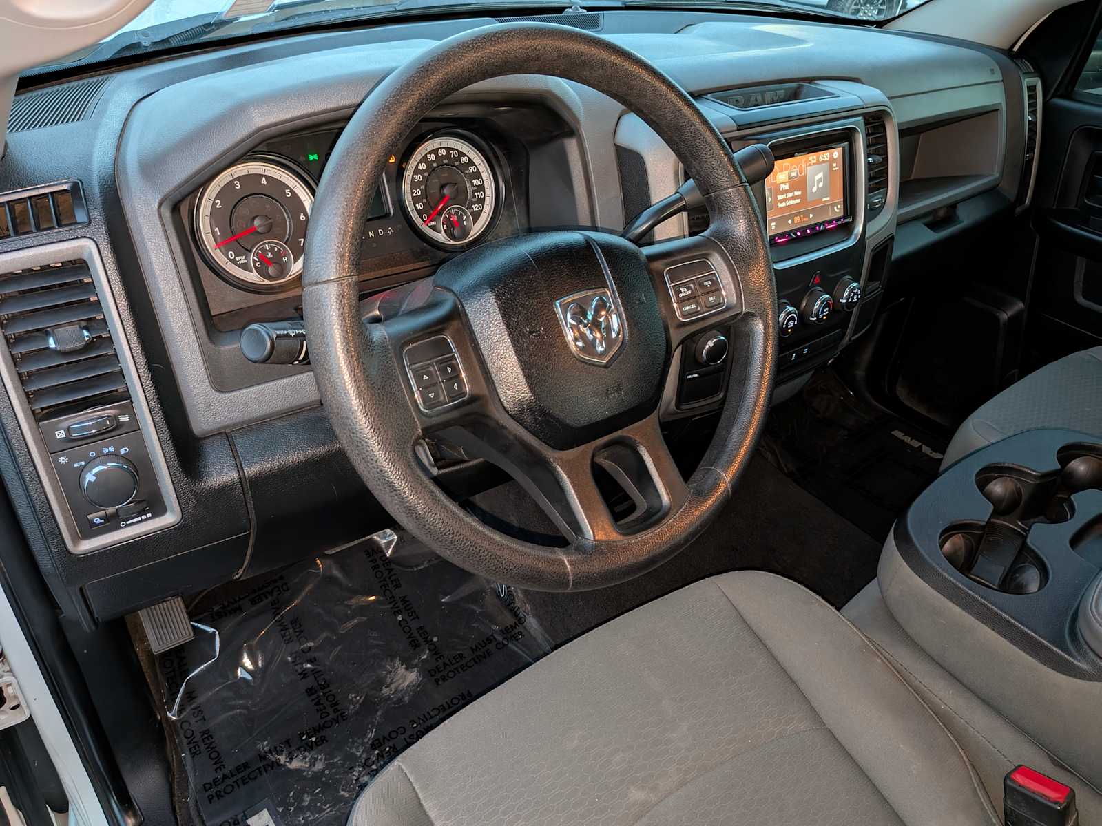 2015 Ram 1500 Tradesman photo 2
