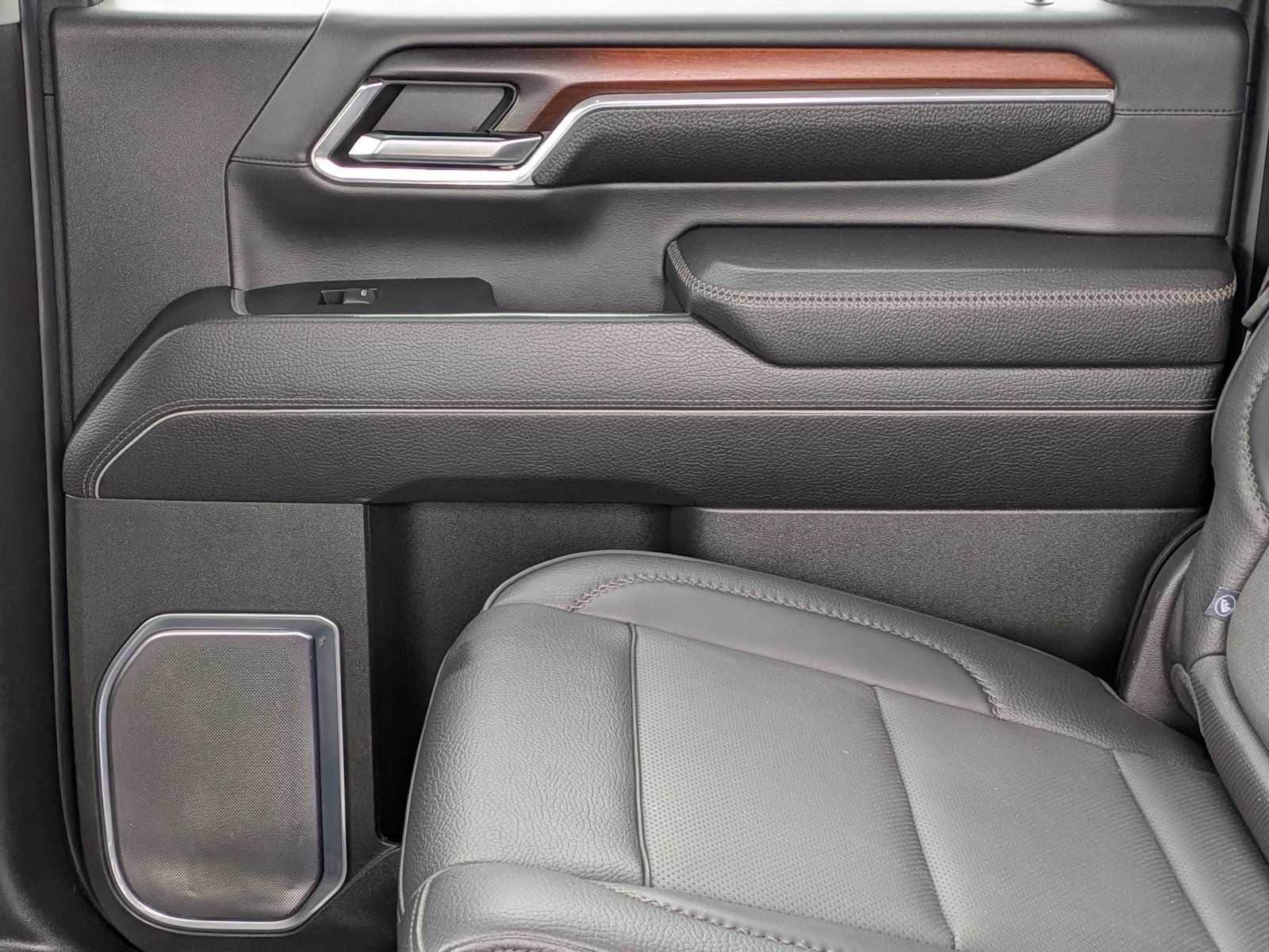 Thumbnail: 2024 GMC Sierra 3500 - 20