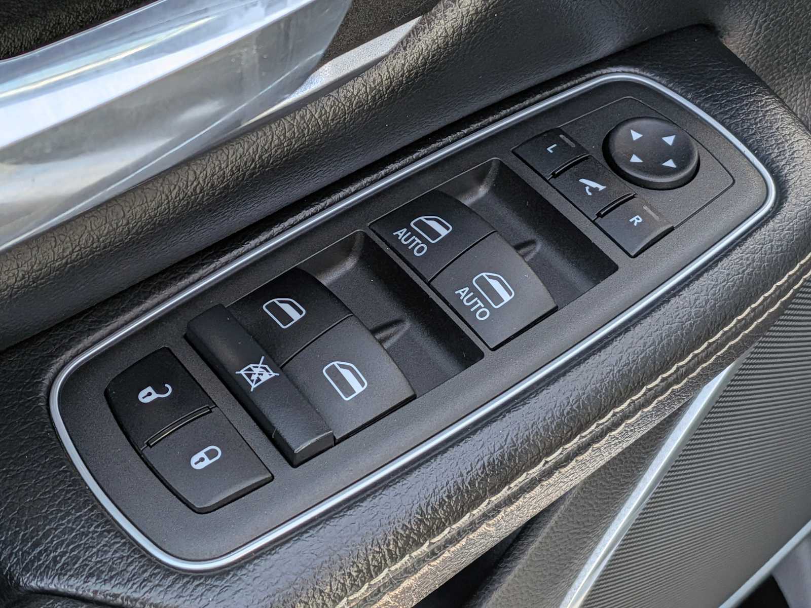 Thumbnail: 2022 RAM 1500 - 19