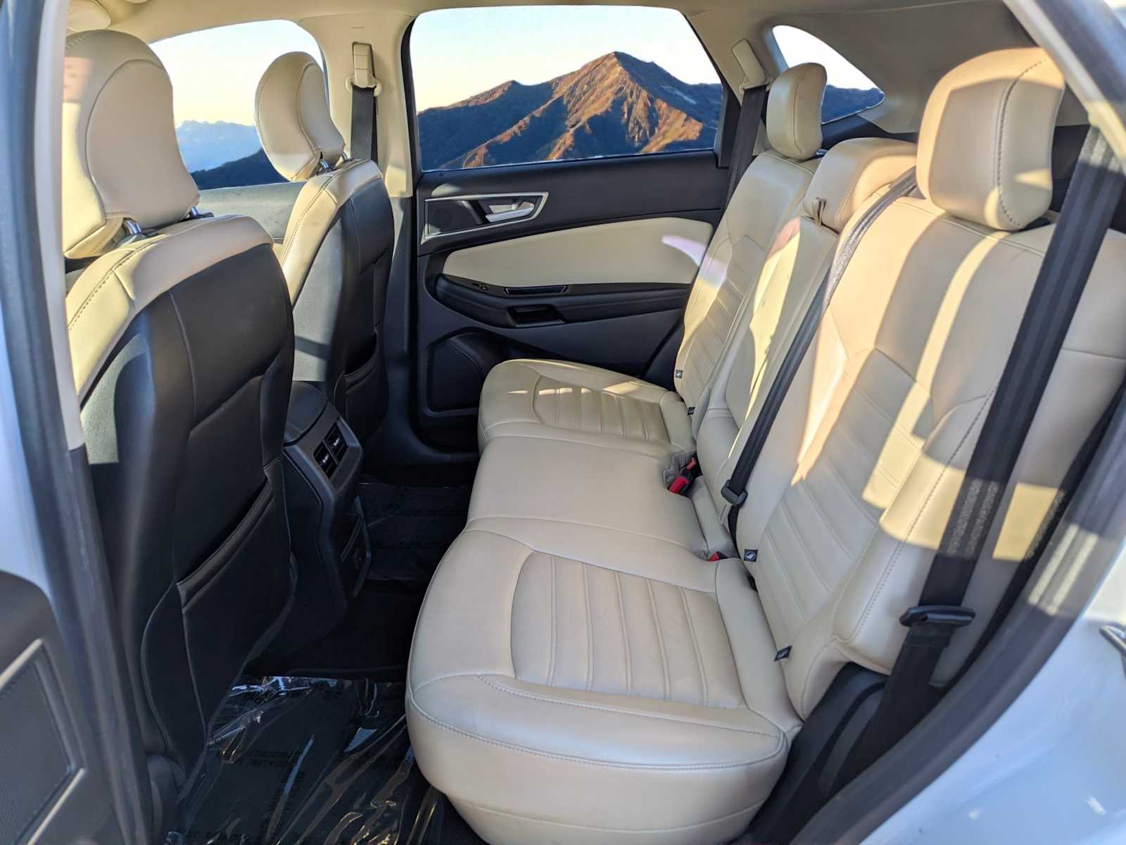 Thumbnail: 2018 Ford Edge - 19