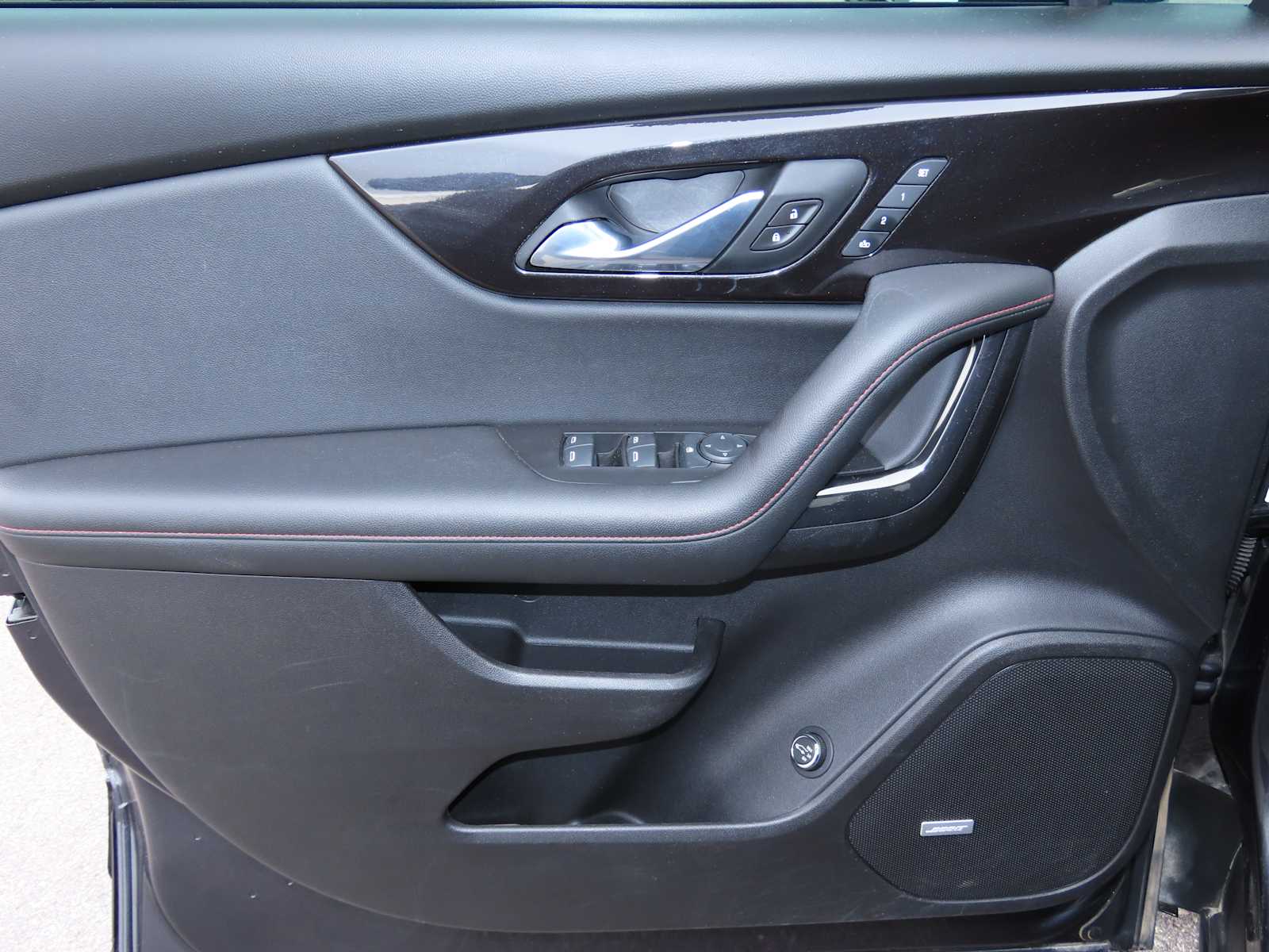 Thumbnail: 2021 Chevrolet Blazer - 16