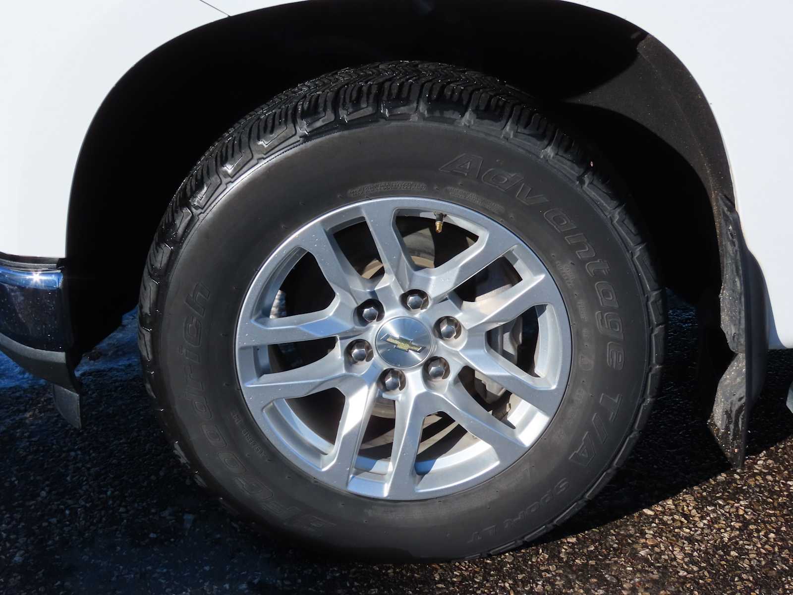 Thumbnail: 2020 Chevrolet Silverado 1500 - 15