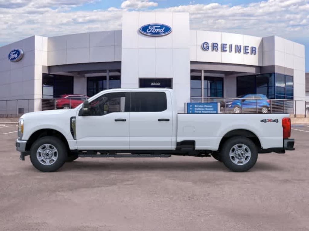 New 2026 Ford F-250 XLT Truck Crew Cab