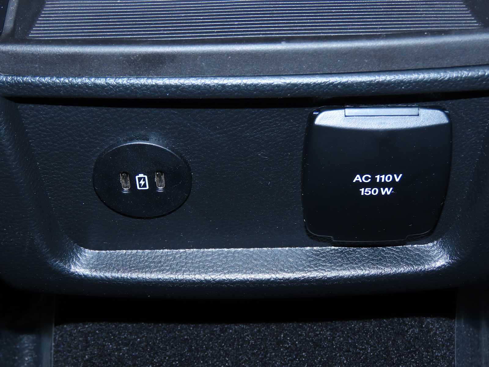 Thumbnail: 2023 Ford Edge - 25