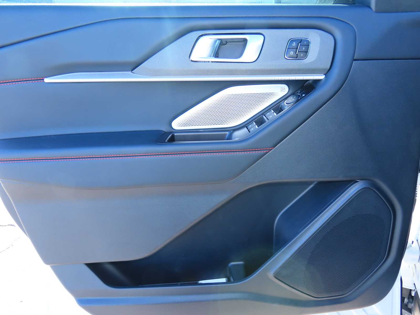 Thumbnail: 2025 Ford Explorer - 14