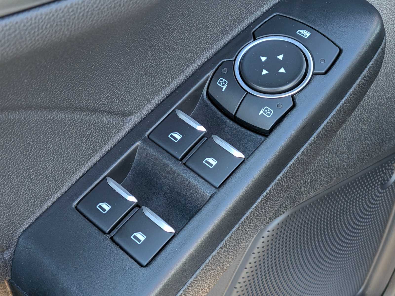 Thumbnail: 2025 Ford Escape - 18