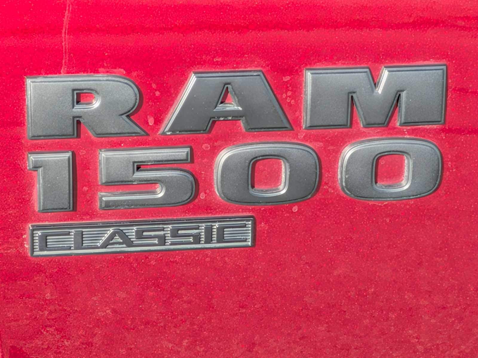 Thumbnail: 2019 RAM 1500 Classic - 13