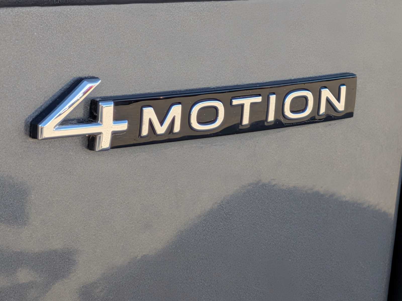 Thumbnail: 2024 Volkswagen Tiguan - 13