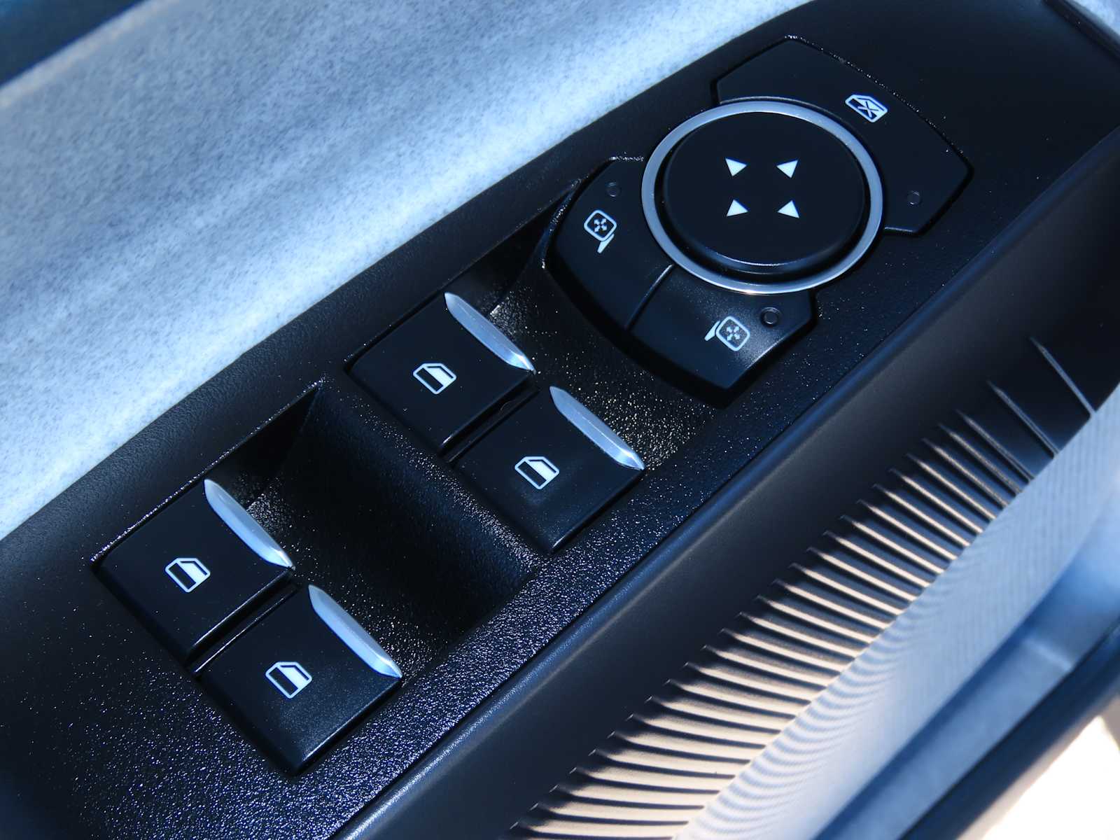 Thumbnail: 2025 Ford Maverick - 16