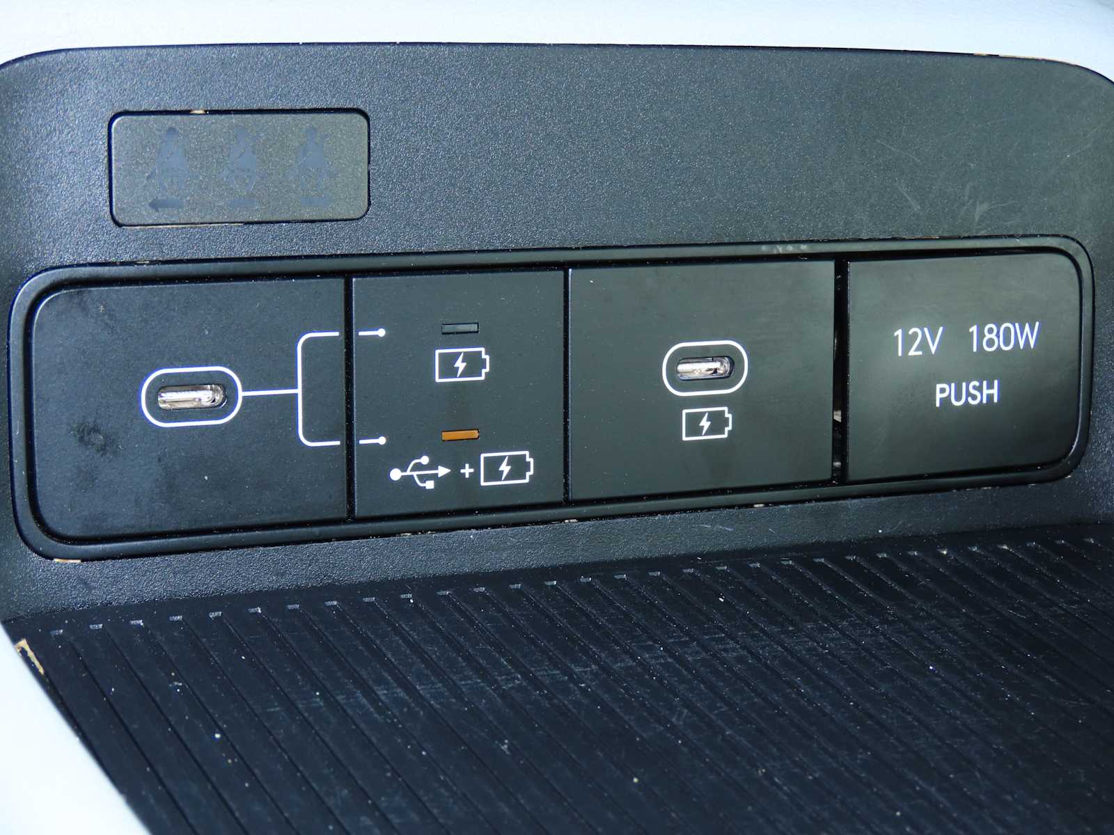 Thumbnail: 2025 Hyundai Kona - 30