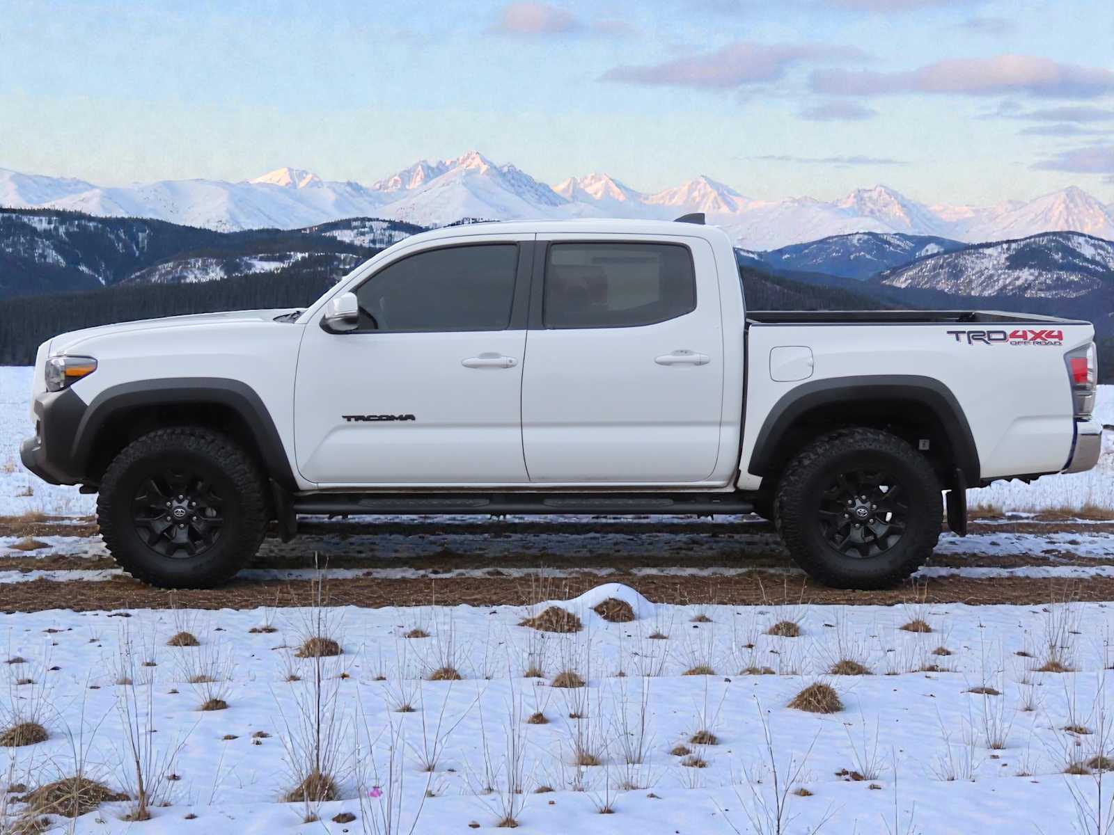 Thumbnail: 2022 Toyota Tacoma - 3