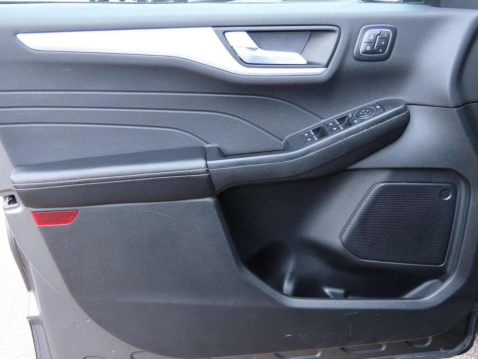 Thumbnail: 2025 Ford Escape - 9