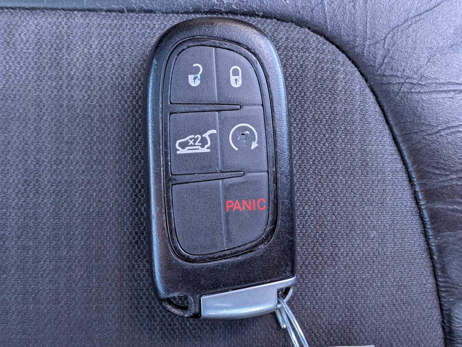 Thumbnail: 2017 Jeep Cherokee - 33