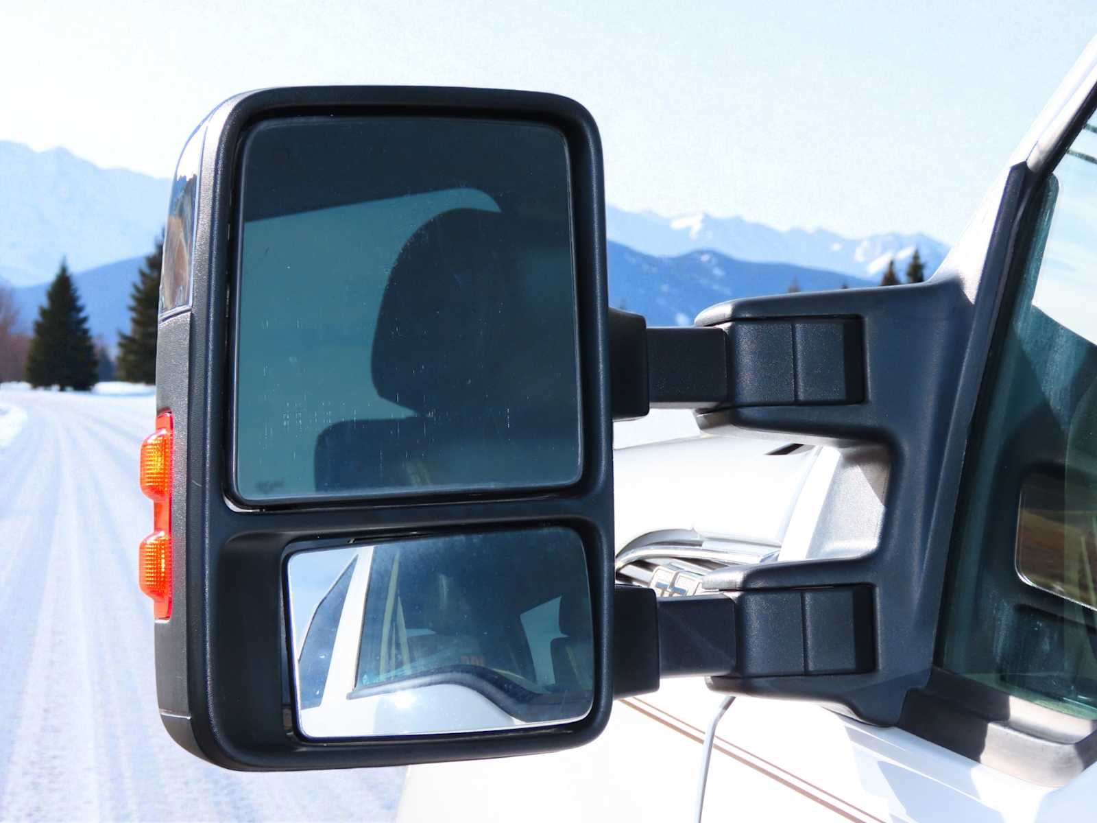 Thumbnail: 2015 Ford Econoline - 17