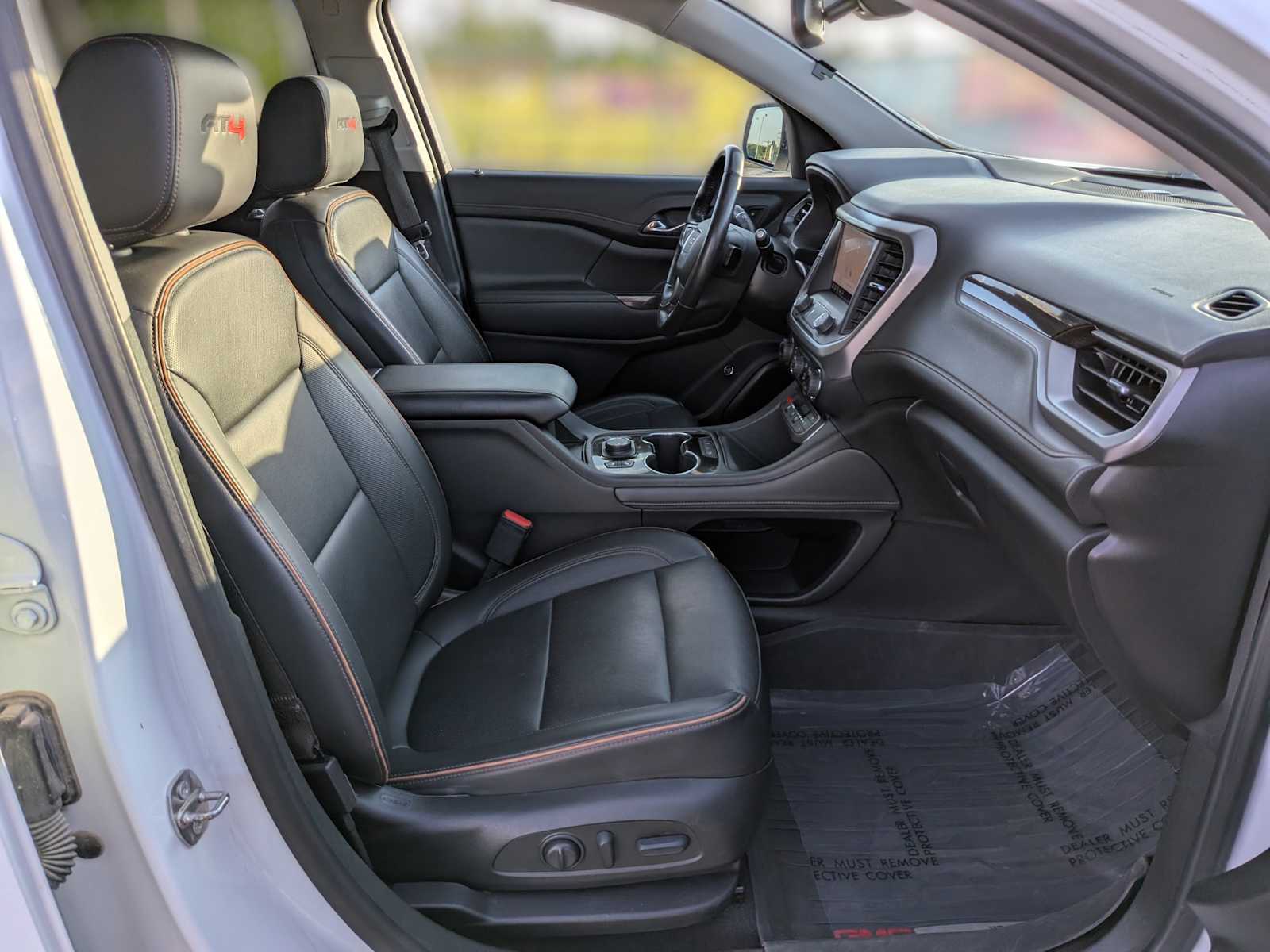 2022 GMC Acadia AT4 24