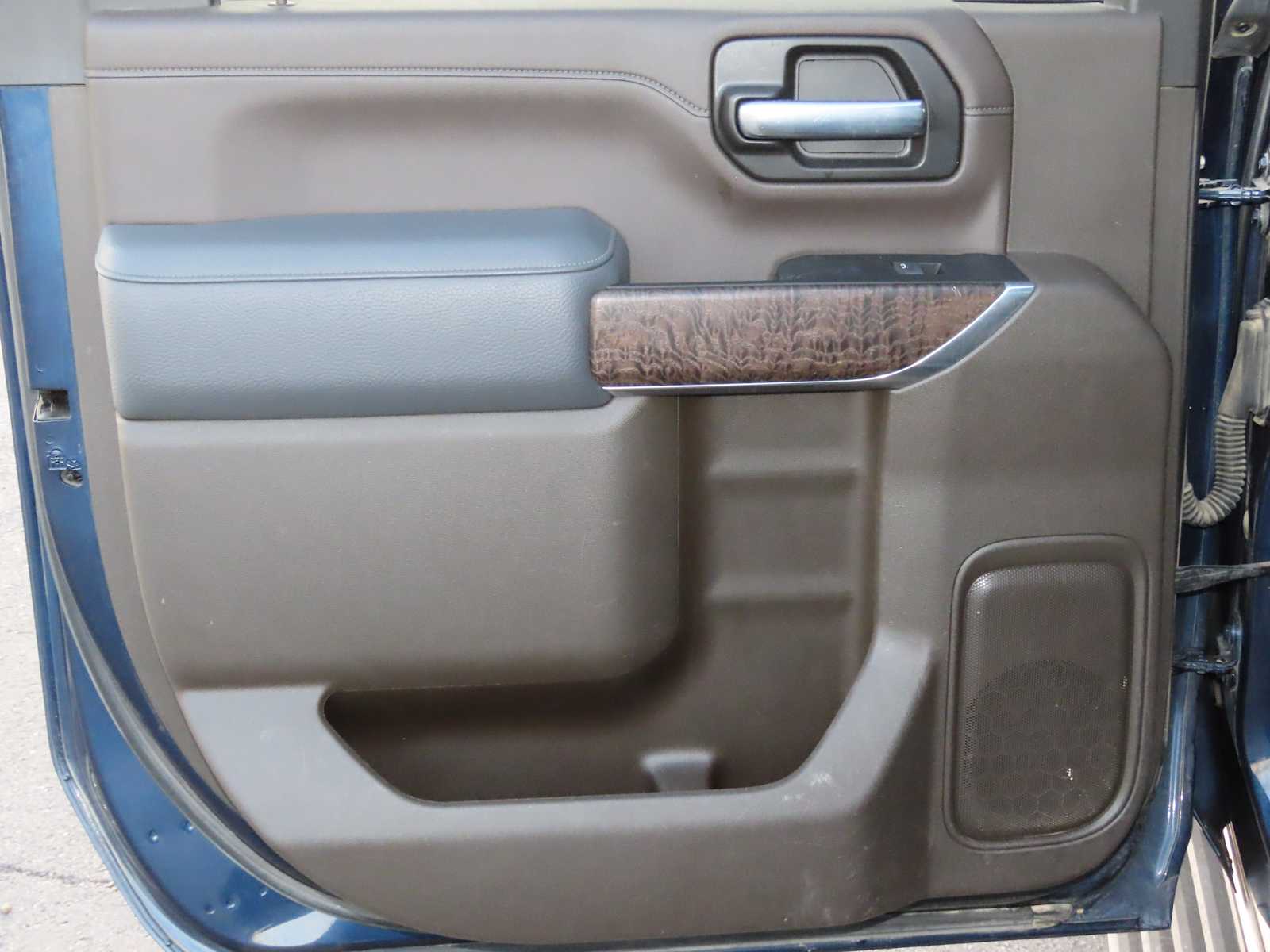 Thumbnail: 2022 GMC Sierra 3500 - 21