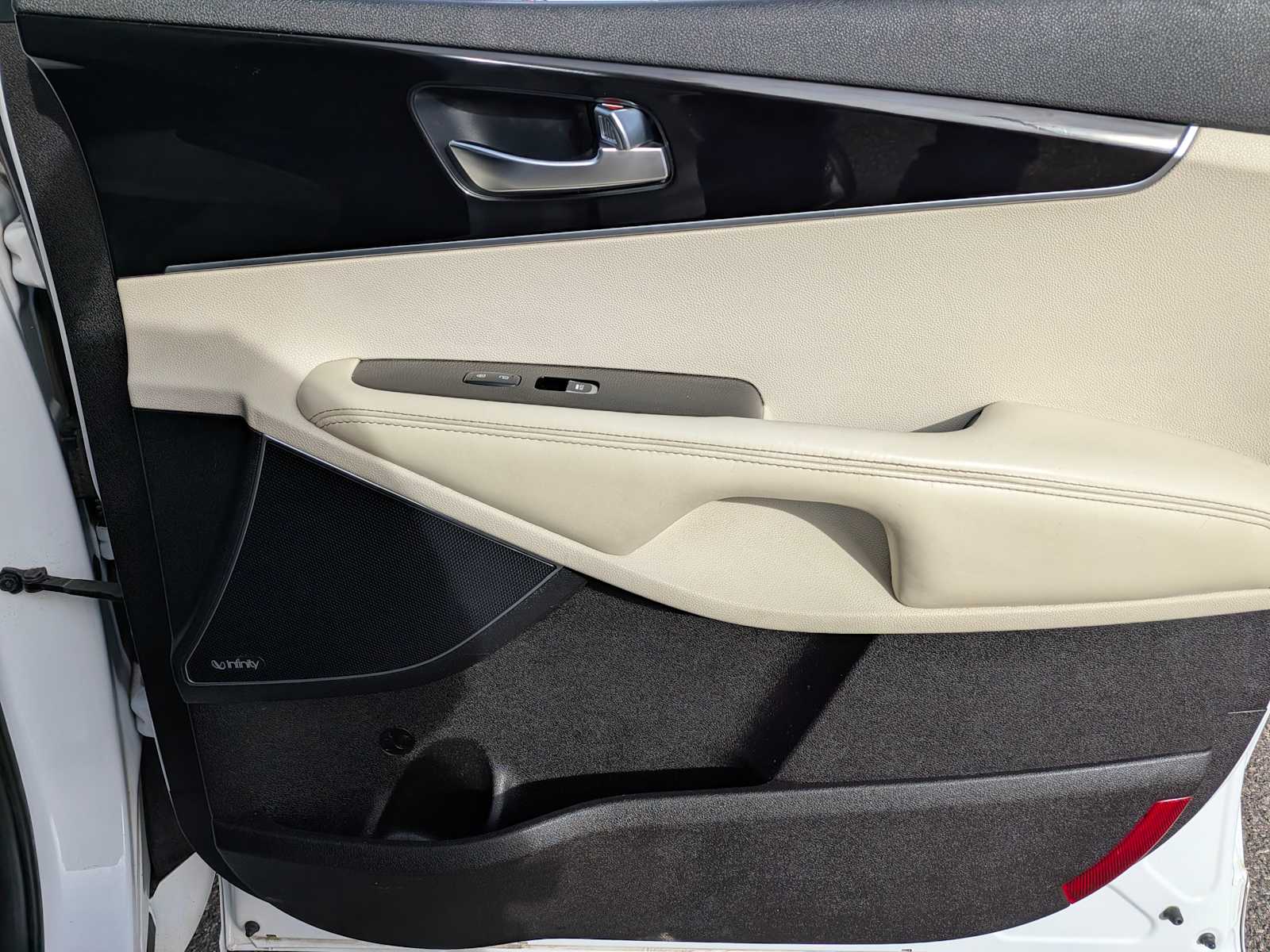 Thumbnail: 2018 Kia Sorento - 23