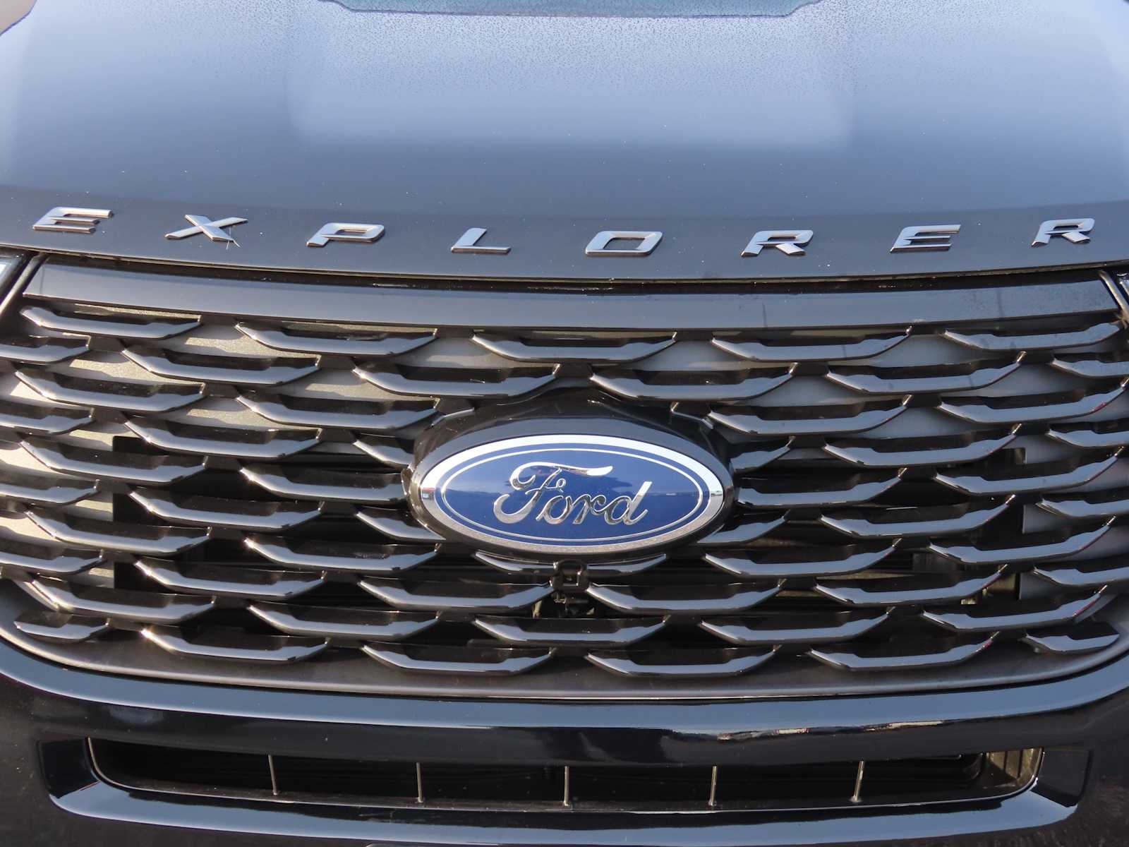Thumbnail: 2022 Ford Explorer - 11