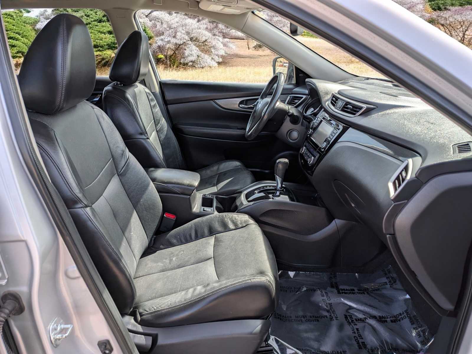 Thumbnail: 2015 Nissan Rogue - 21