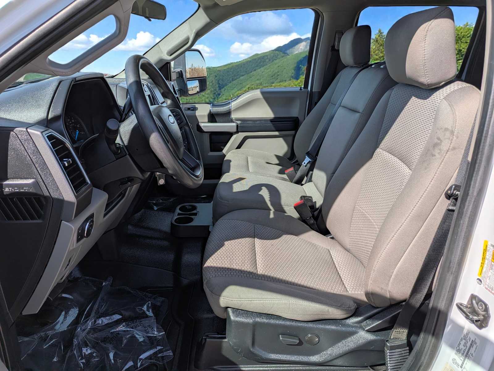 Thumbnail: 2020 Ford Econoline - 15