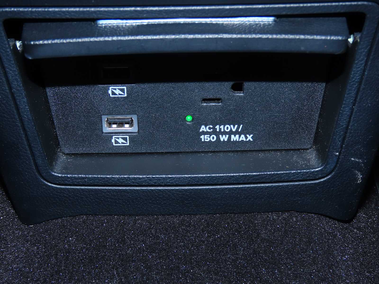 Thumbnail: 2019 Lincoln Continental - 24