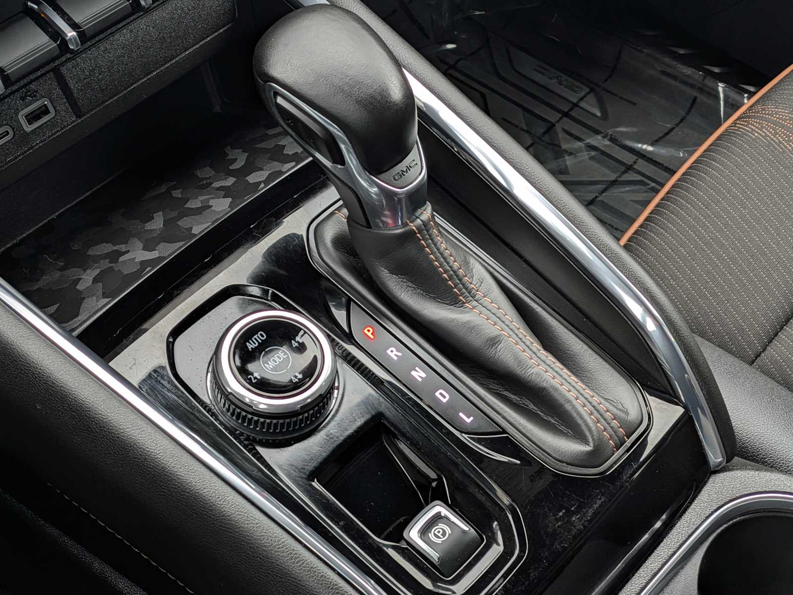 Thumbnail: 2024 GMC Canyon - 31