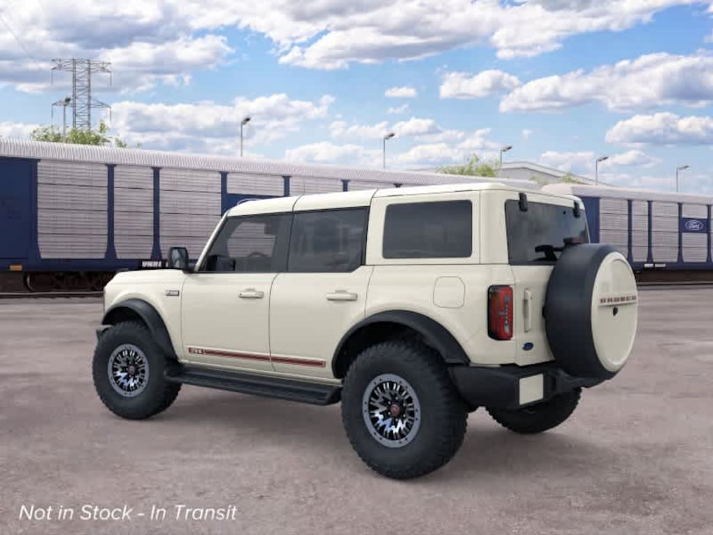 New 2026 Ford Bronco Outer Banks SUV