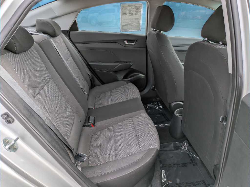 2019 Hyundai Accent SE 26