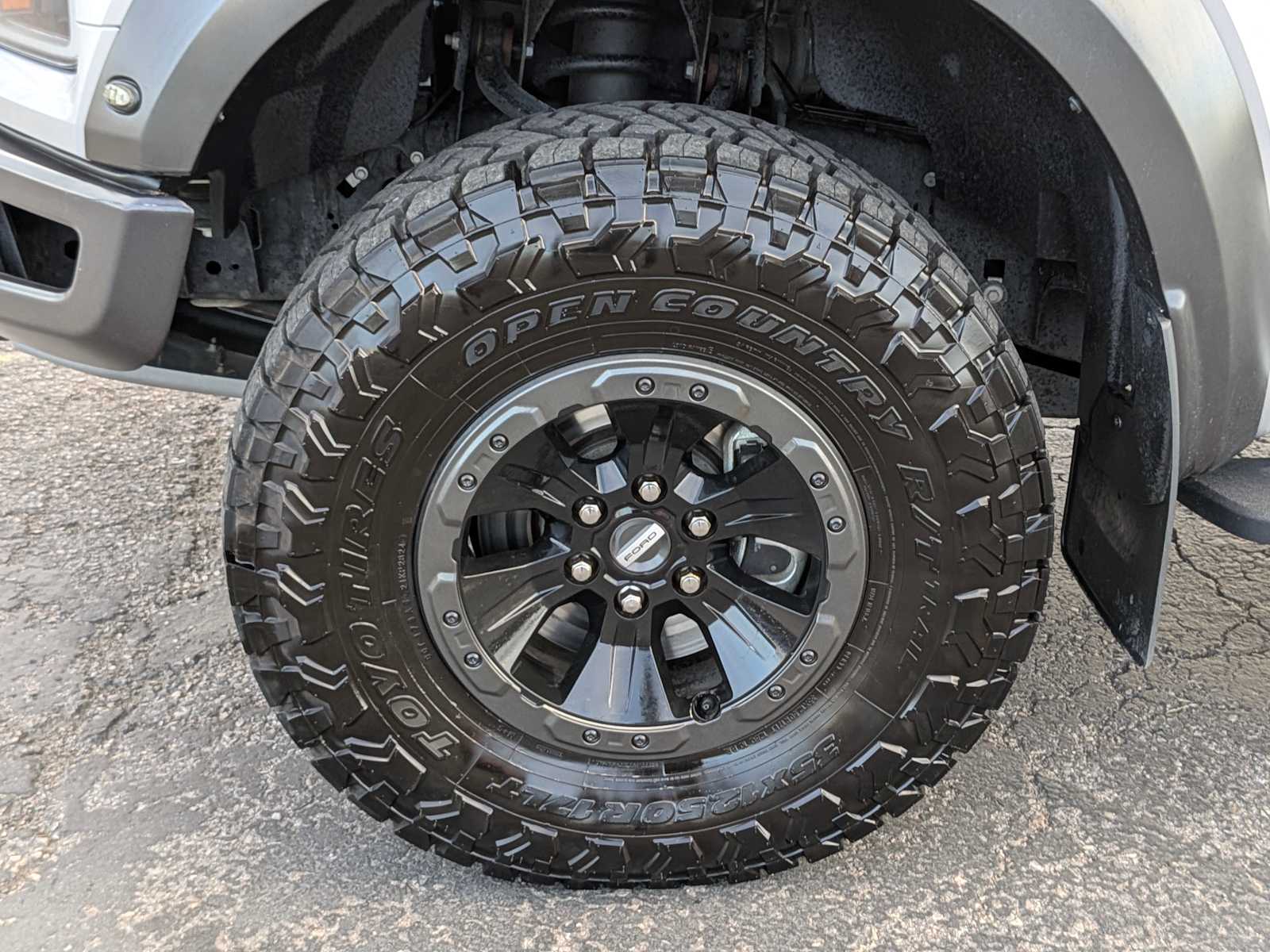 Thumbnail: 2018 Ford F-150 - 16